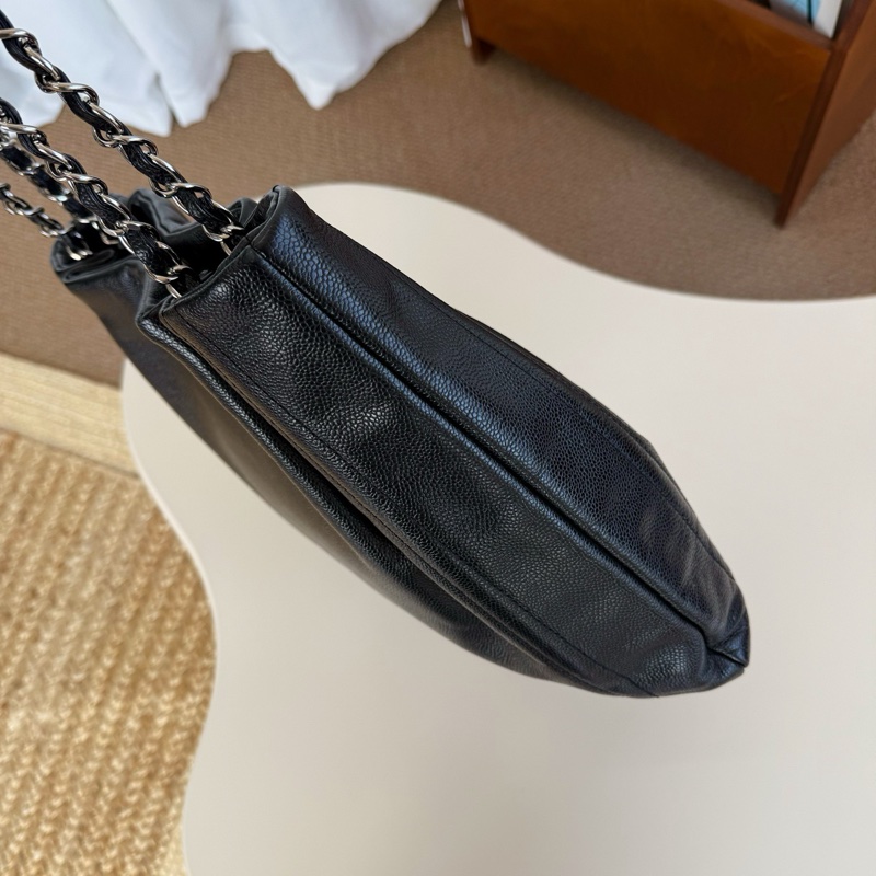 Chanel 黑銀浮雕單肩托特-2