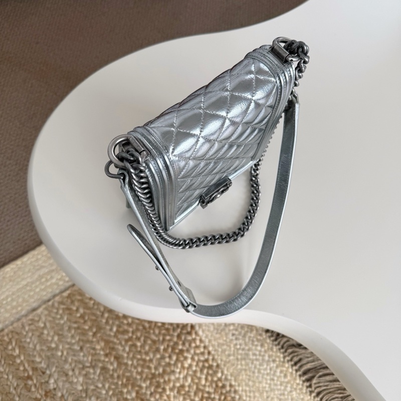 Chanel 銀色竪版 Leboy-2