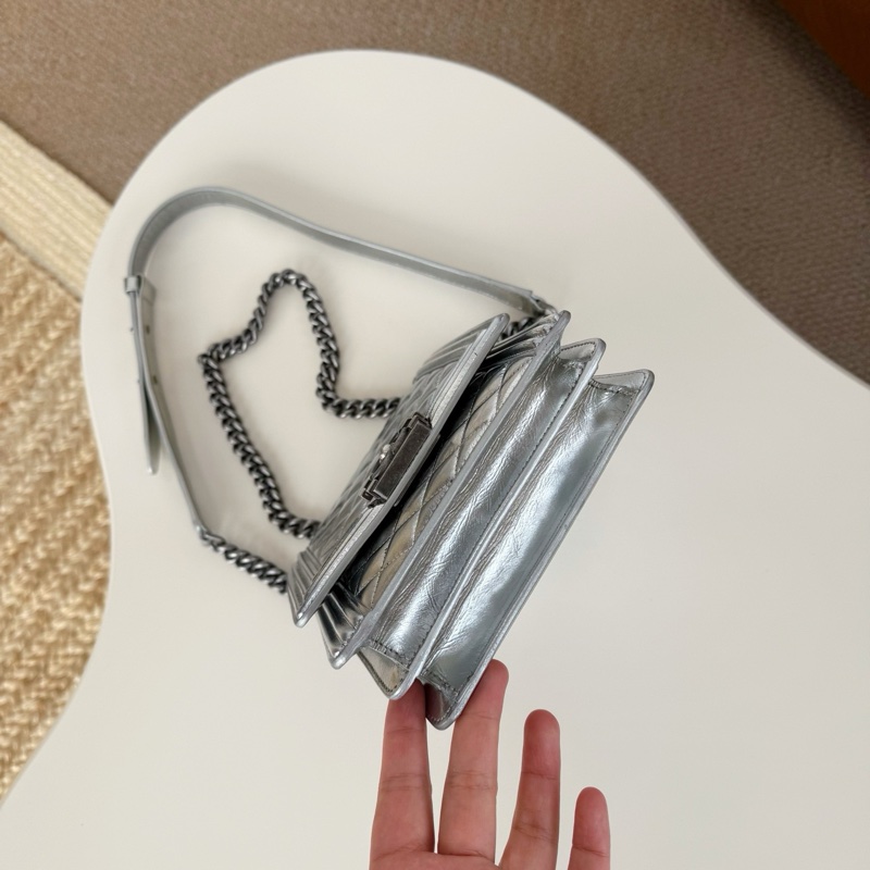 Chanel 銀色竪版 Leboy-5