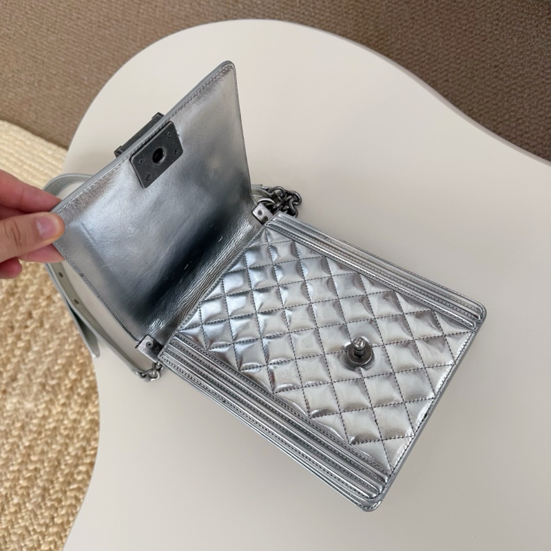 Chanel 銀色竪版 Leboy-7