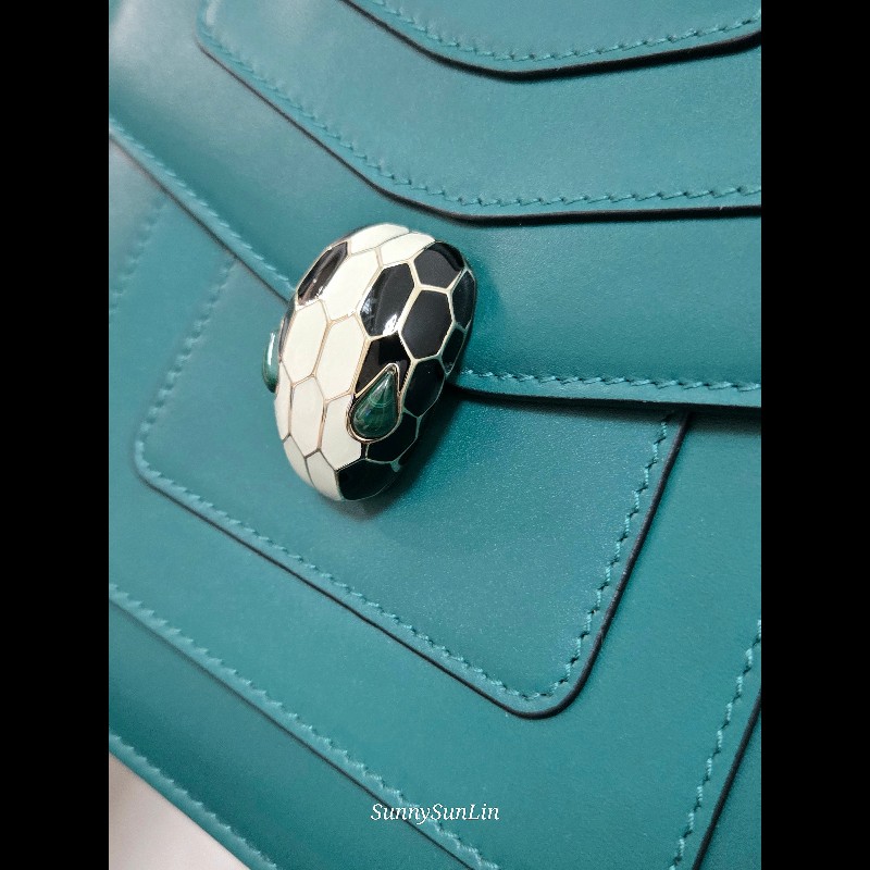 Bvlgari 寶格麗 經典祖母綠金鍊蛇頭包-26