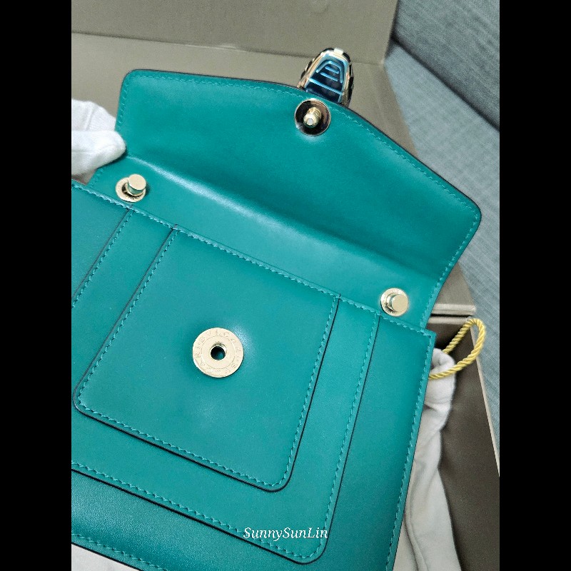 Bvlgari 寶格麗 經典祖母綠金鍊蛇頭包-27