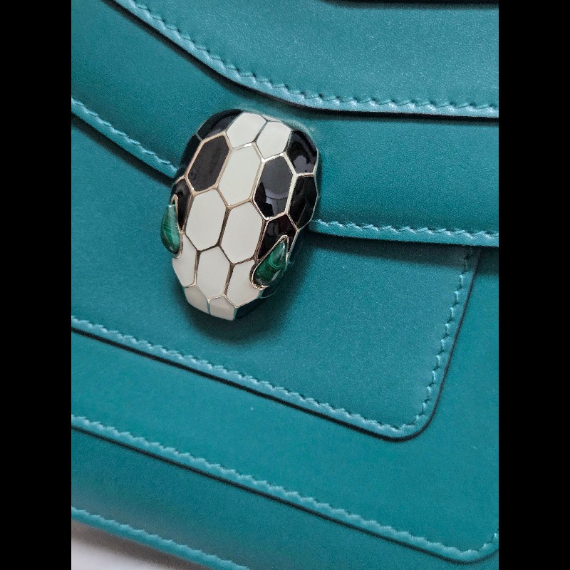 Bvlgari 寶格麗 經典祖母綠金鍊蛇頭包-30