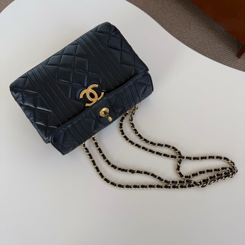 Chanel 黑金雙鏈盒子包-8