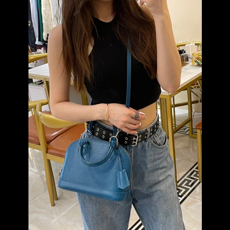 LV Alma BB Epi 牛皮水波紋 孔雀藍（綠）色 貝殼包 手提包肩背包斜背包-0