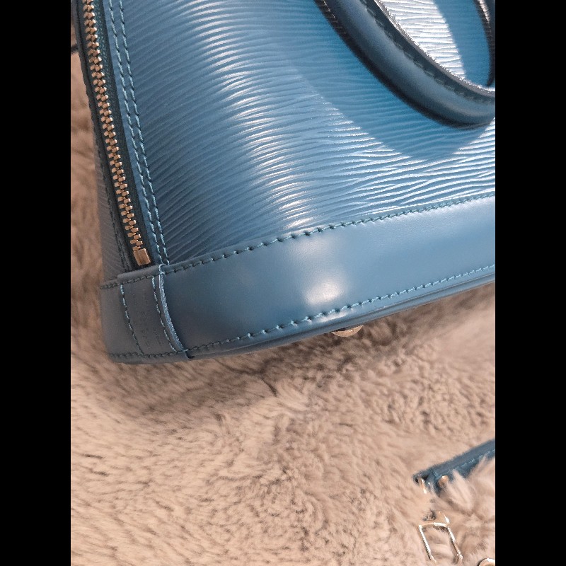 LV Alma BB Epi 牛皮水波紋 孔雀藍（綠）色 貝殼包 手提包肩背包斜背包-15