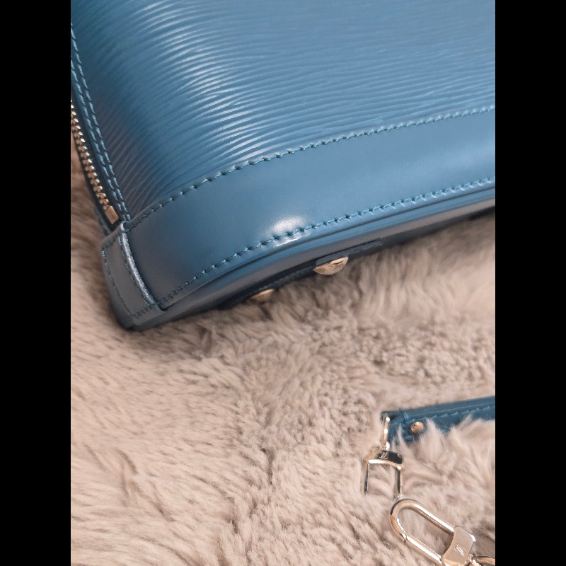 LV Alma BB Epi 牛皮水波紋 孔雀藍（綠）色 貝殼包 手提包肩背包斜背包-17