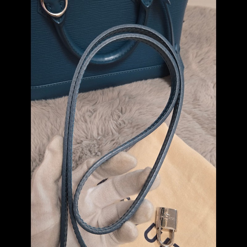 LV Alma BB Epi 牛皮水波紋 孔雀藍（綠）色 貝殼包 手提包肩背包斜背包-26