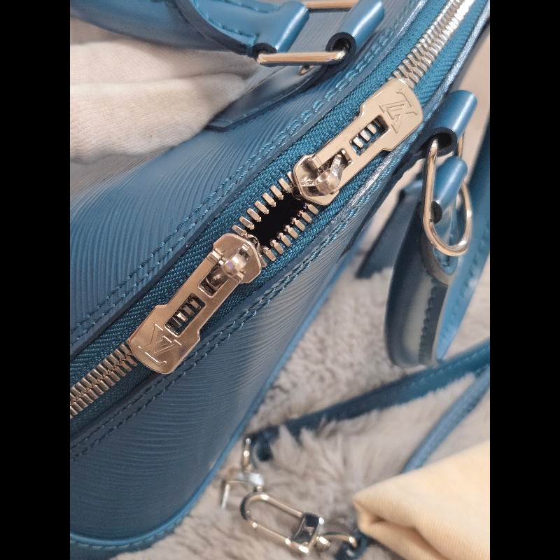 LV Alma BB Epi 牛皮水波紋 孔雀藍（綠）色 貝殼包 手提包肩背包斜背包-31