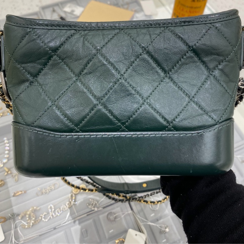 【92%新 ✨ 全網最低價！】稀有色 26開 Chanel 香奈兒 流浪包小號 墨綠金扣 牛皮-1