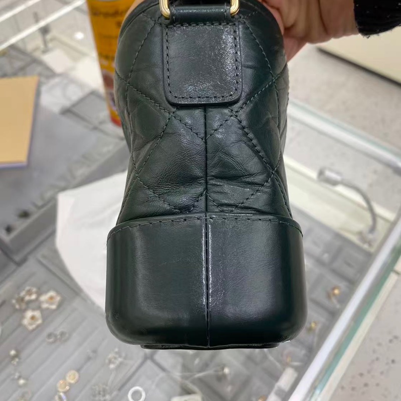 【92%新 ✨ 全網最低價！】稀有色 26開 Chanel 香奈兒 流浪包小號 墨綠金扣 牛皮-10