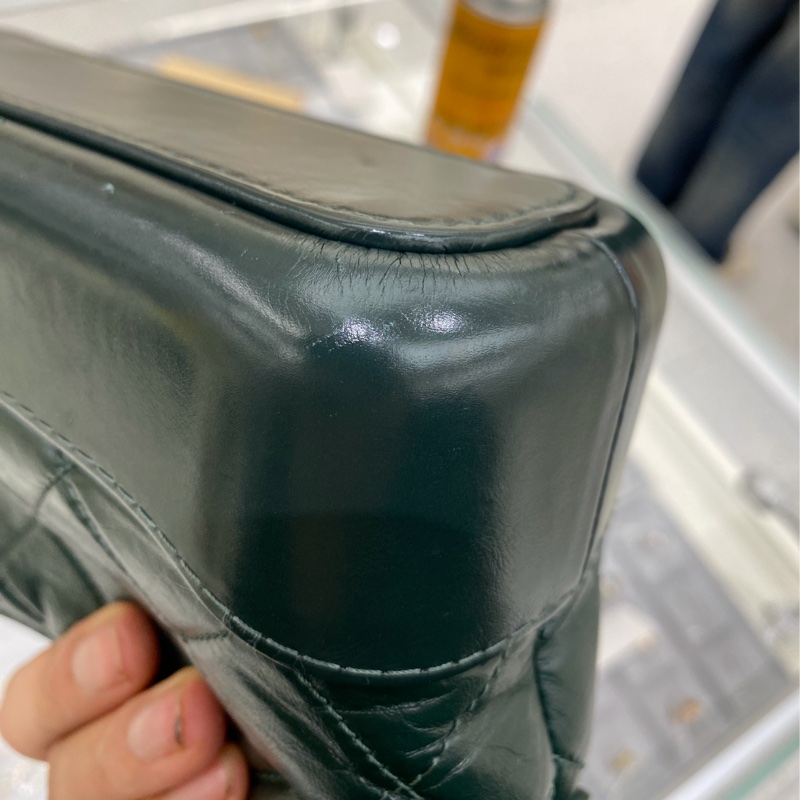 【92%新 ✨ 全網最低價！】稀有色 26開 Chanel 香奈兒 流浪包小號 墨綠金扣 牛皮-14