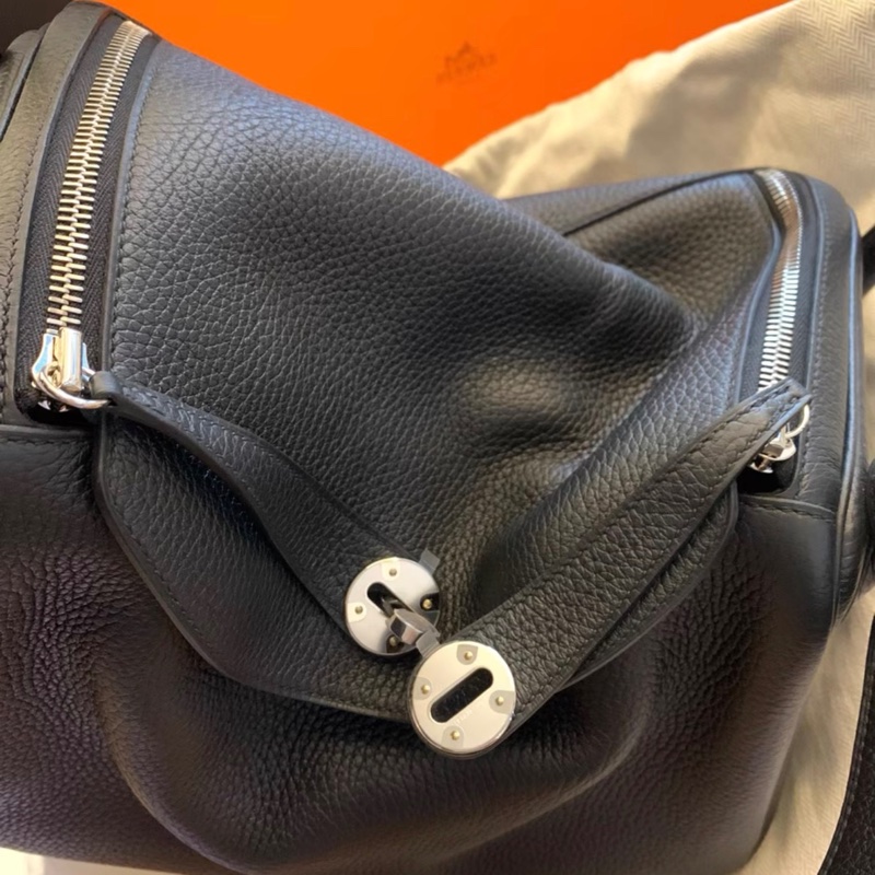 未使用品 Hermes Lindy30 黑銀 TC皮 z刻-0
