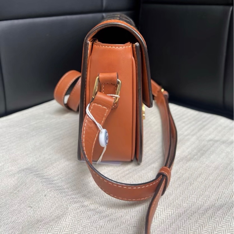 【95%新 ✨ 全網最低價！】Celine Teen 凱旋門 老花 豆腐包-3