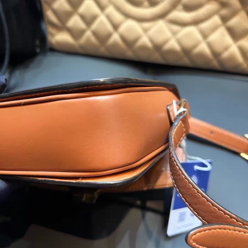 【95%新 ✨ 全網最低價！】Celine Teen 凱旋門 老花 豆腐包-4