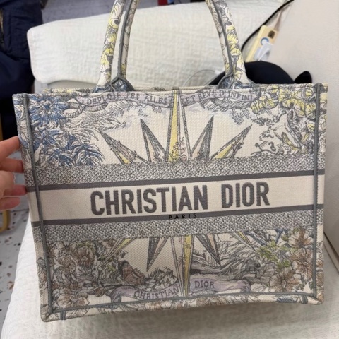 【95%新 ✨ 全網最低價！】Dior迪奧 Book Tote 無限夢境彩色星星托特包 中號