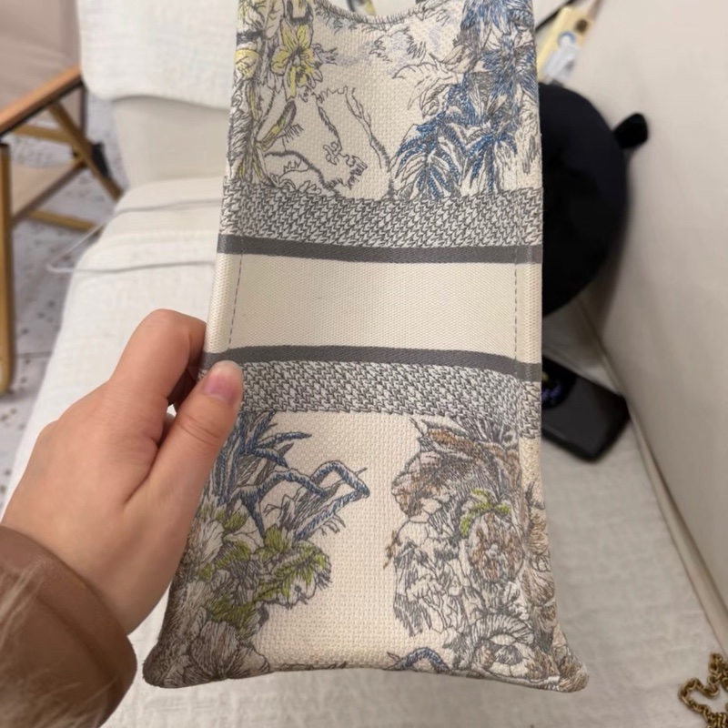 【95%新 ✨ 全網最低價！】Dior迪奧 Book Tote 無限夢境彩色星星托特包 中號-3