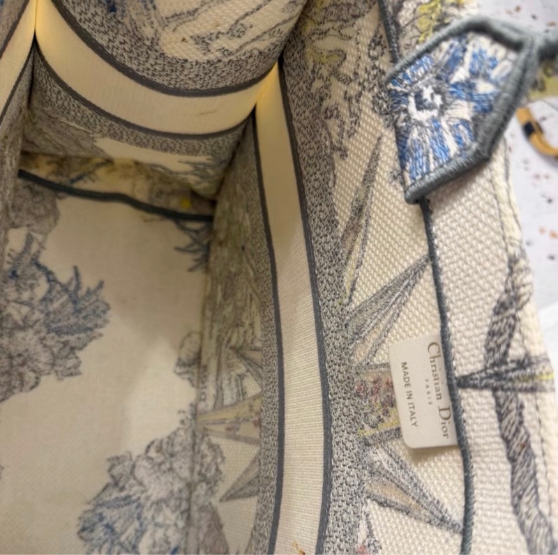 【95%新 ✨ 全網最低價！】Dior迪奧 Book Tote 無限夢境彩色星星托特包 中號-4