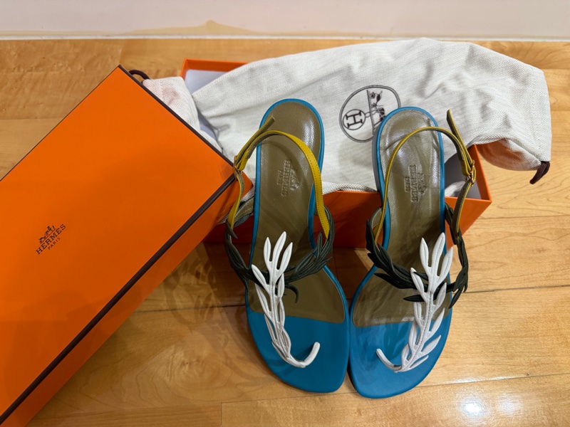 Hermès olive leaves Sandals-2
