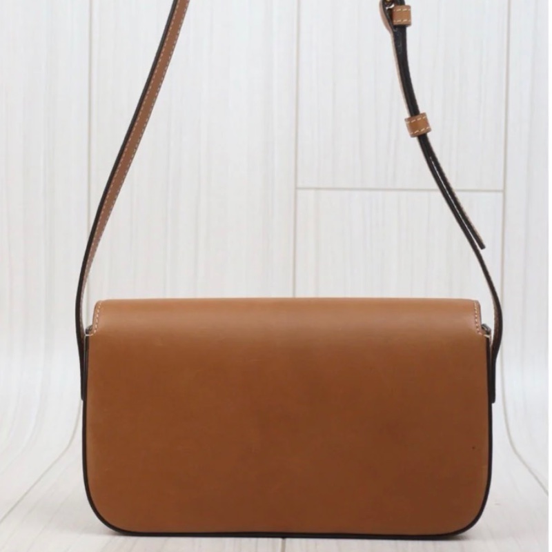 「JL精品代購」 98新 CELINE 凱旋門腋下包 焦糖色-3