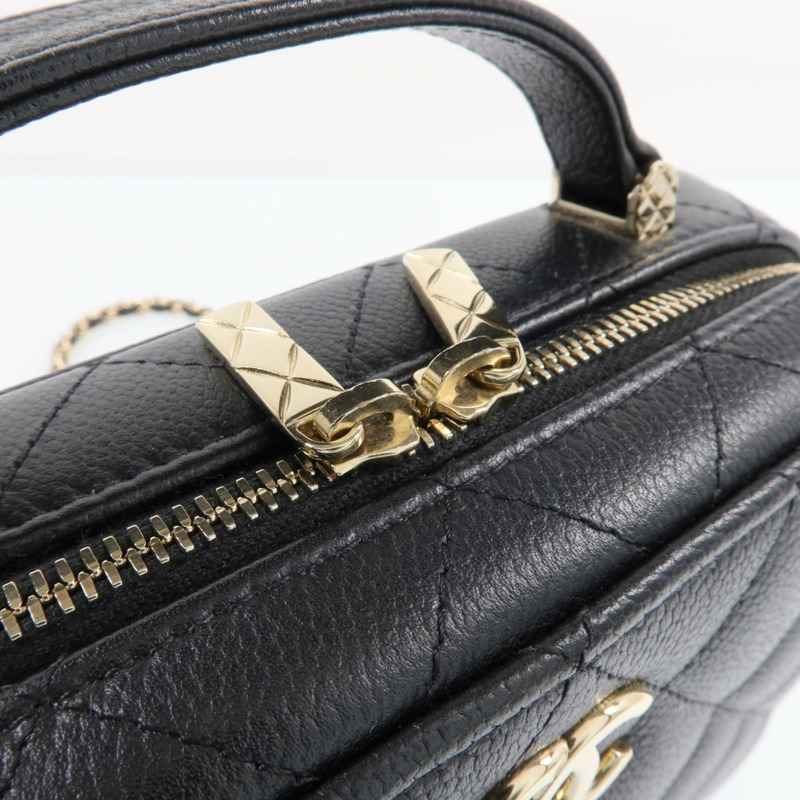 CHANEL 牛皮皮革Vanity Case金扣手挽肩背兩用袋-14