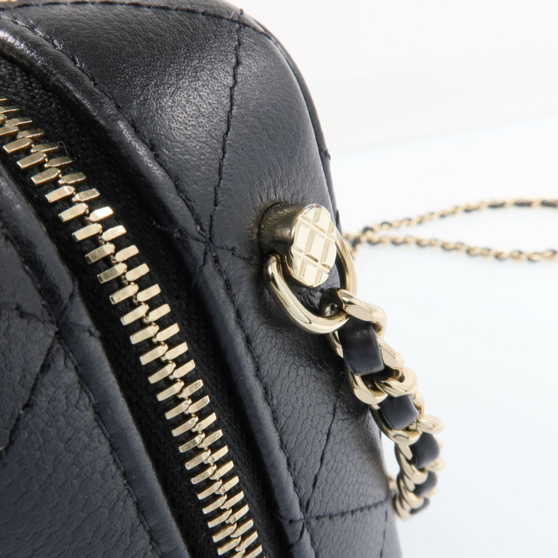 CHANEL 牛皮皮革Vanity Case金扣手挽肩背兩用袋-16