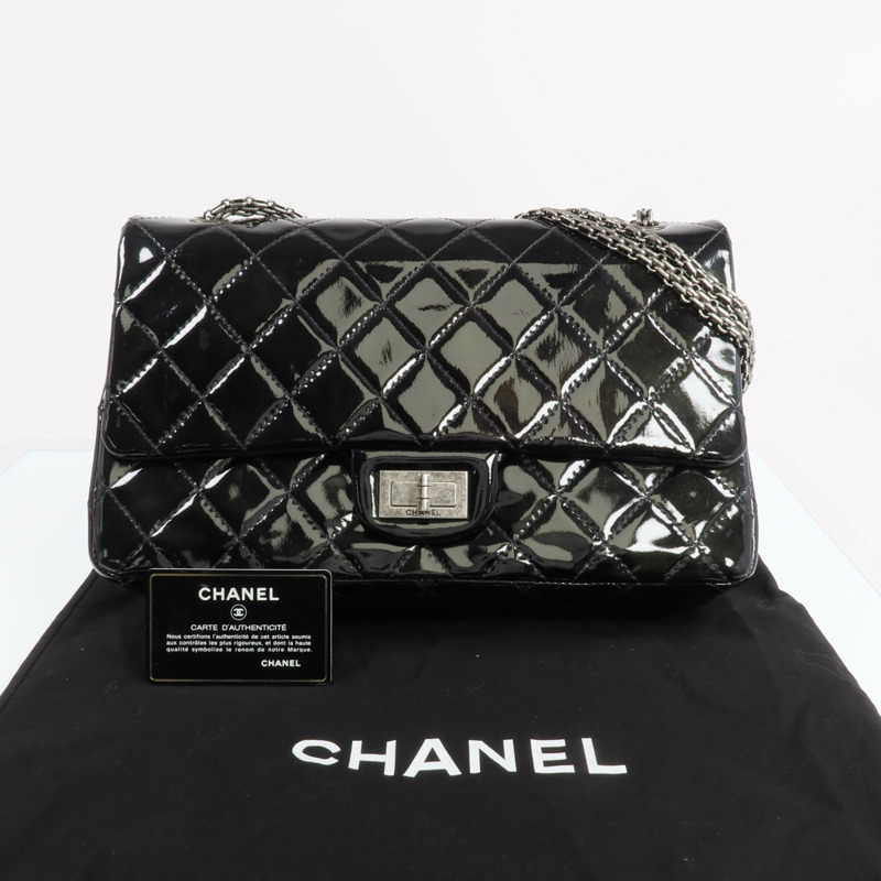 CHANEL 漆皮皮革2.55 Jumbo銀扣鏈帶肩背袋-9