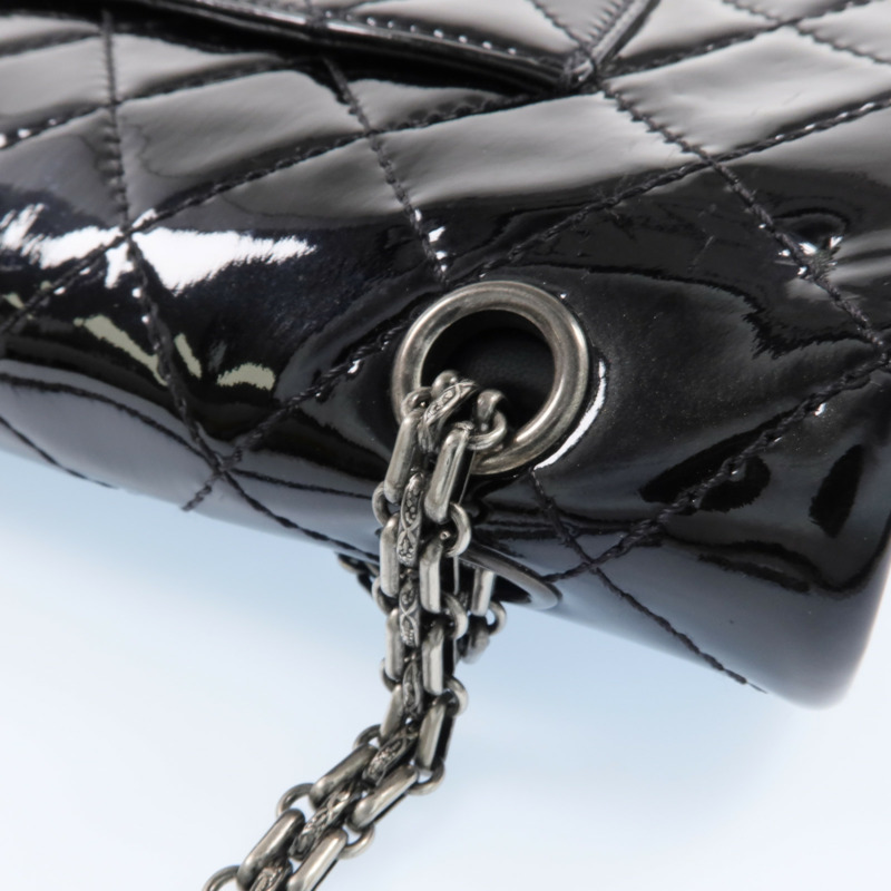 CHANEL 漆皮皮革2.55 Jumbo銀扣鏈帶肩背袋-15
