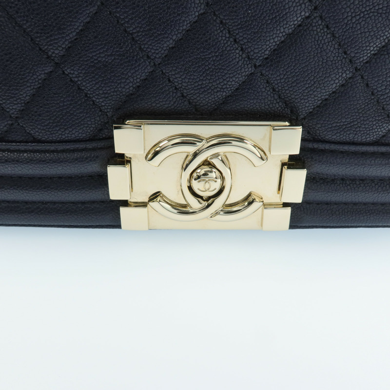 CHANEL 牛皮皮革Boy 20金扣鏈帶肩背袋-10