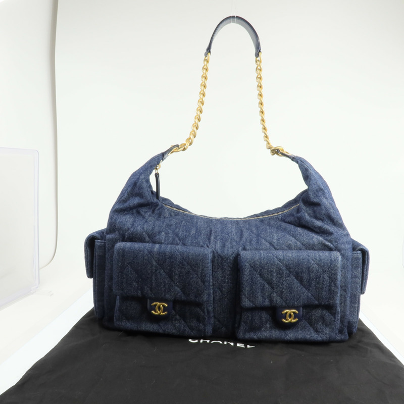 CHANEL 牛仔布Hobo金扣鏈帶肩背袋-9