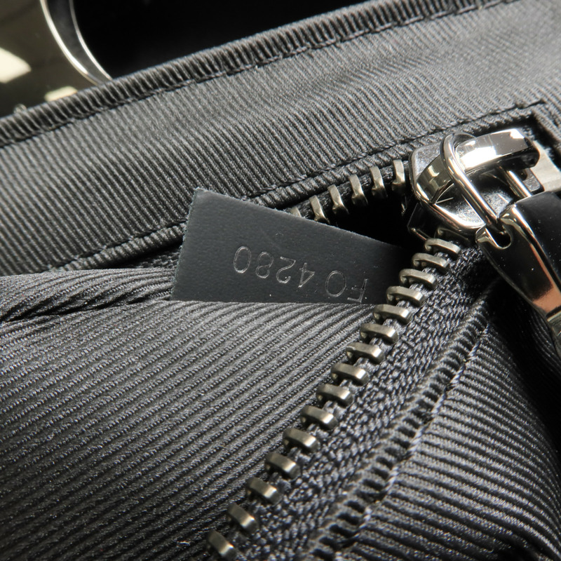 LOUIS VUITTON Monogram Eclipse Messenger PM Voyager銀扣肩背袋-6