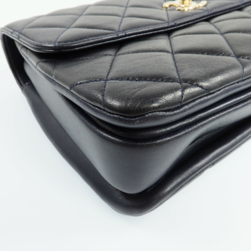 CHANEL 羊皮皮革Trendy CC金扣鏈帶肩背袋-11