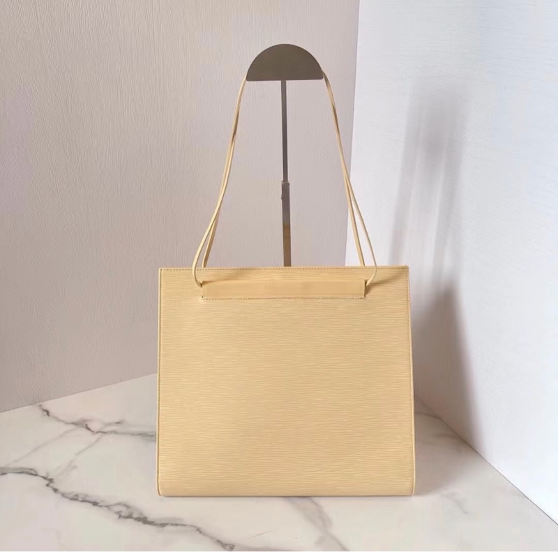 「JL精品代購」98新 LV鵝黃色epi水波紋單肩包-0