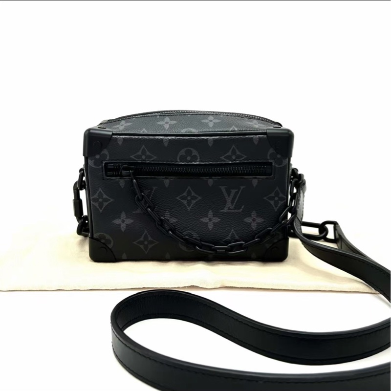 帥潮必備😎99新🆕Lv路易威登黑武士Mini Soft Trunk軟盒子包單肩斜挎包-6