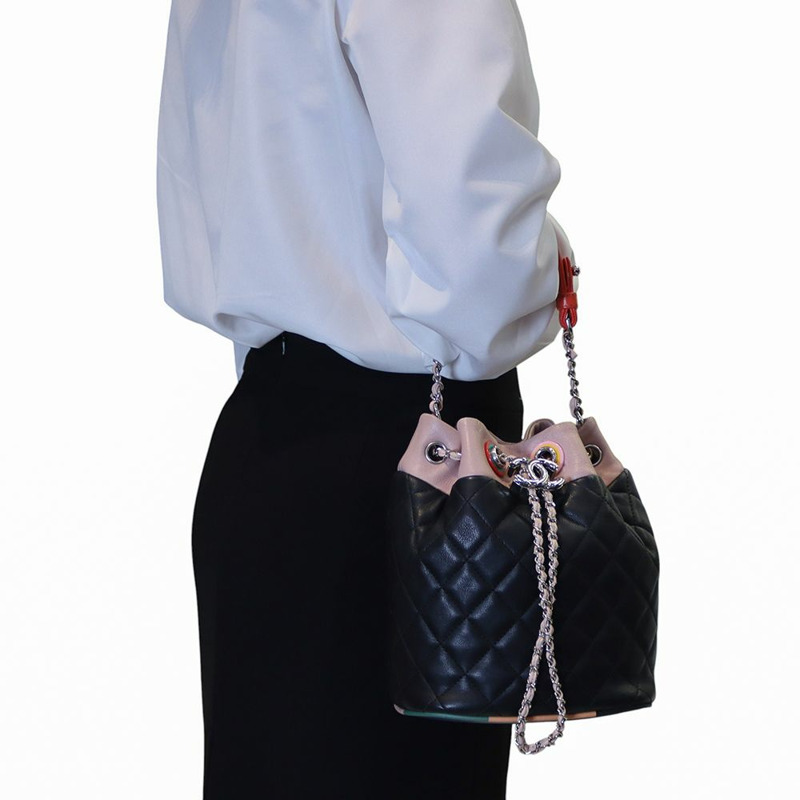 【包稅】CHANEL A93730 CC 抽繩水桶包 34681--8