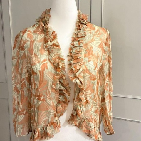 《新歡舊愛》正品非常美chloe宮廷風非常有女人味的七分袖絲質罩衫外套42