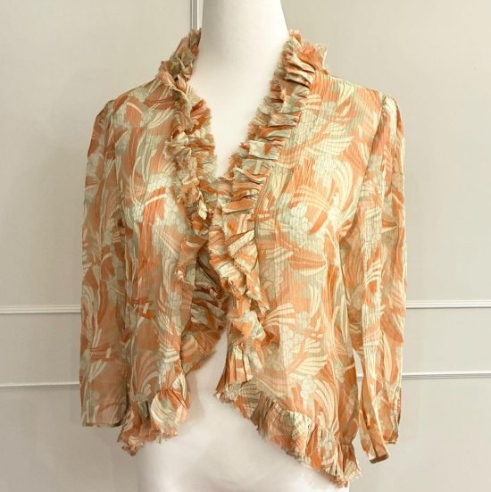 《新歡舊愛》正品非常美chloe宮廷風非常有女人味的七分袖絲質罩衫外套42-7