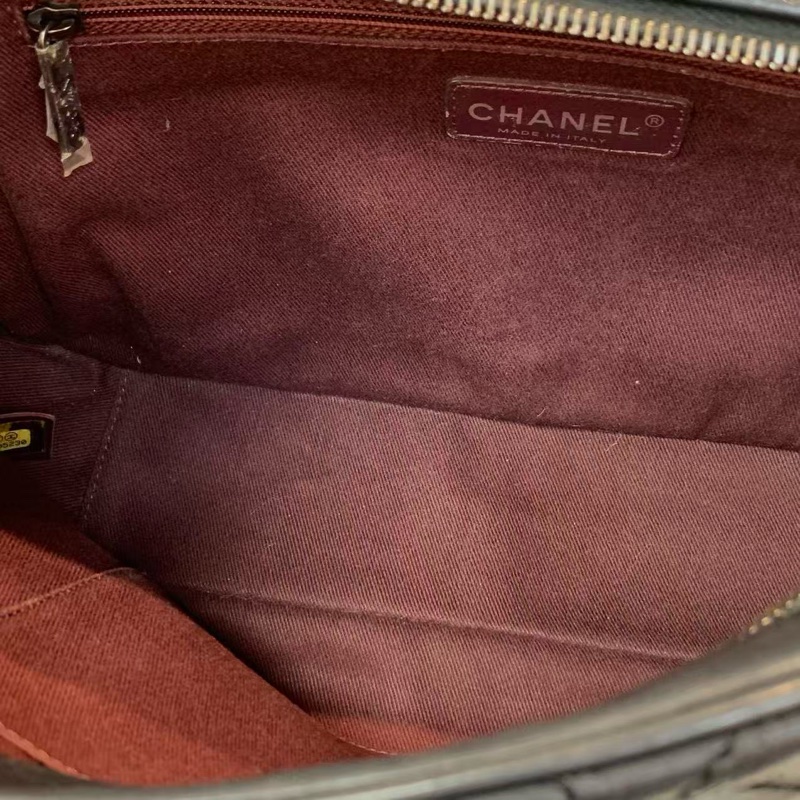 Chanel 愛丁堡系列斜挎包 黑銀 流蘇機場包 經典菱格紋+做舊金屬雙C扣 復古風小牛皮材質 年份:19開 成色:輕微使用痕跡 附件:身份卡 尺寸約32x22x9cm-8