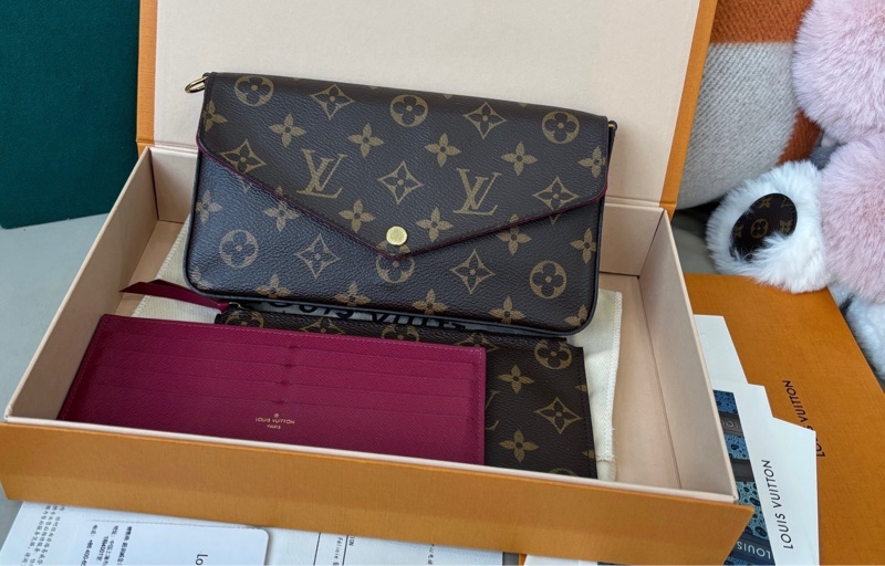 LV 老花三合一鏈條包-0