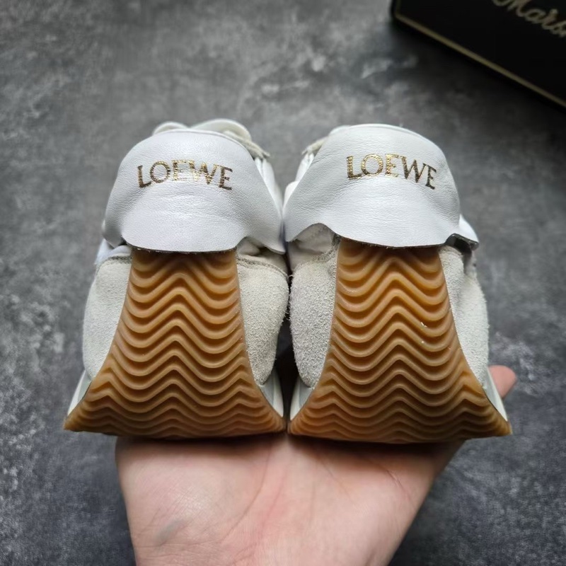 98新LOEWE羅意威 FLOW RUNNER 白灰 38碼 無附件-1