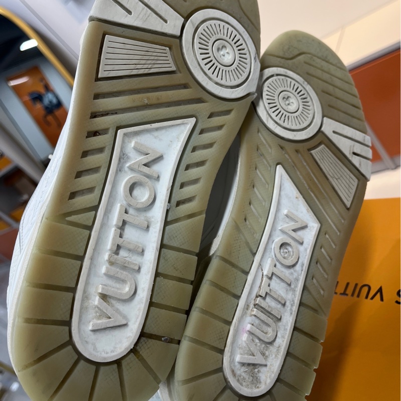 LV 路易威登 白水泥Trainer 牛皮 白水泥 尺碼10=44-10