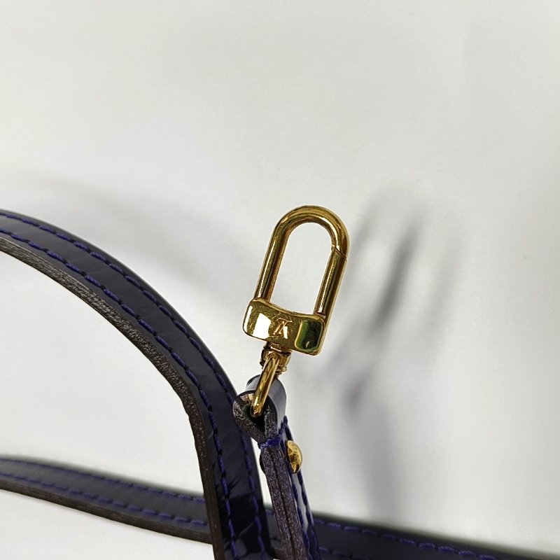 LOUIS VUITTON ALMA BB 紫色漆皮老花壓紋貝殼包斜挎包手提包單肩包銀色五金可拆卸肩帶-19