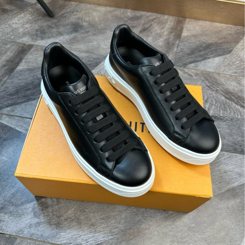 99新未使用LV 路易威登 Time out 全皮厚底運動鞋 休閒鞋 增高顯腿長 後跟四葉草logo 經典一-2