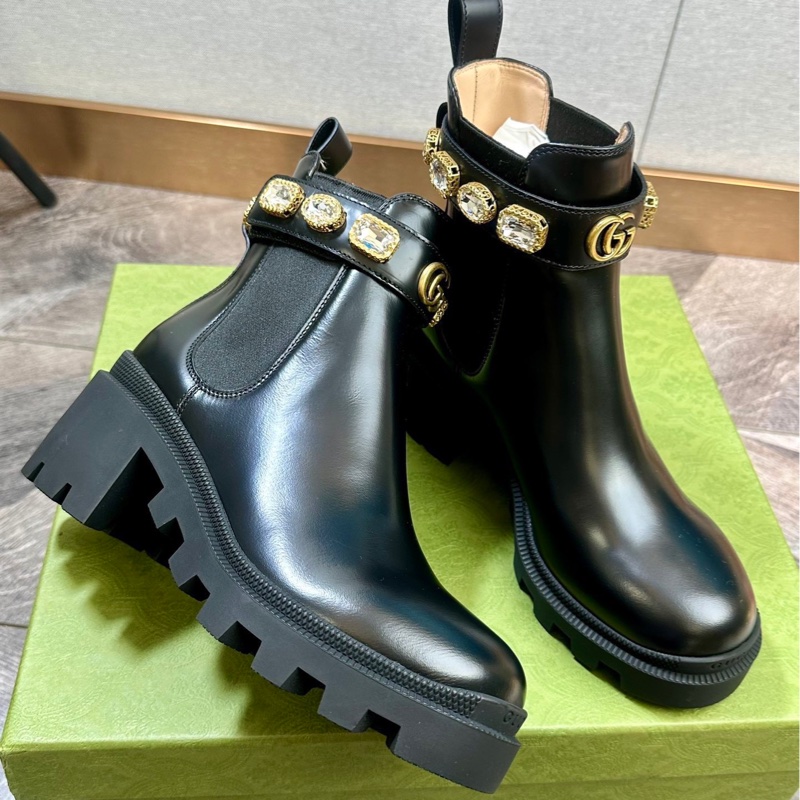 閒置新,未使用Gucci 古馳 marmont 爆款全皮馬丁靴 短靴 一圈大水鑽 女款 黑色 尺碼:35碼 附件:塵袋。一-5