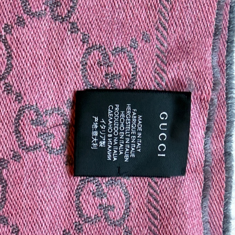 914intheair精品代購『二手閒置』古馳Gucci提花GG logo粉灰色雙面圍巾-18