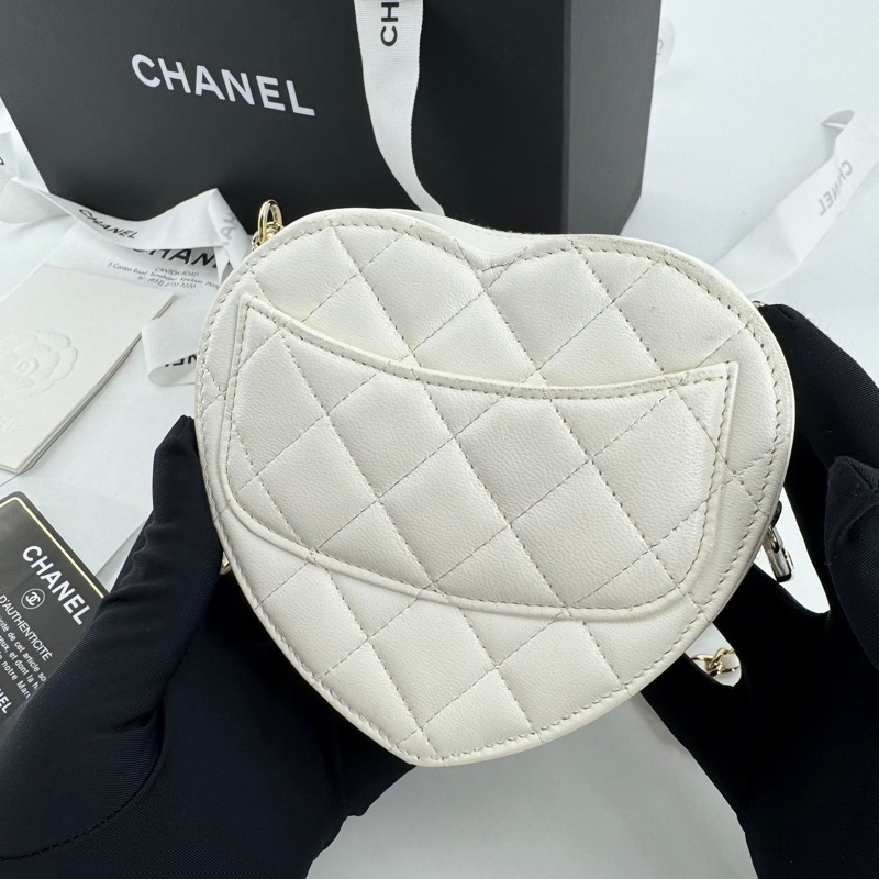 Chanel 2022 Lambskin Leather Quilted White Mini Heart Clutch Bag with Champagne-gold toned Hardware-1