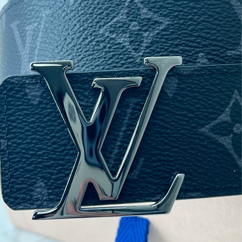 💗香緹國際精品💗 724 LV M9043W 全配 台灣購證-1