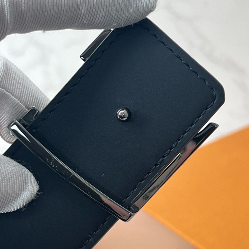 💗香緹國際精品💗 724 LV M9043W 全配 台灣購證-3