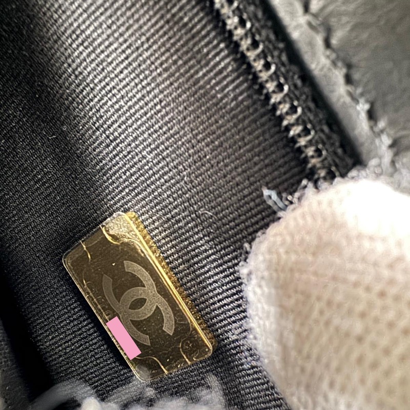 Chanel Kelly Shiny Calfskin Black Mini Handbag-16