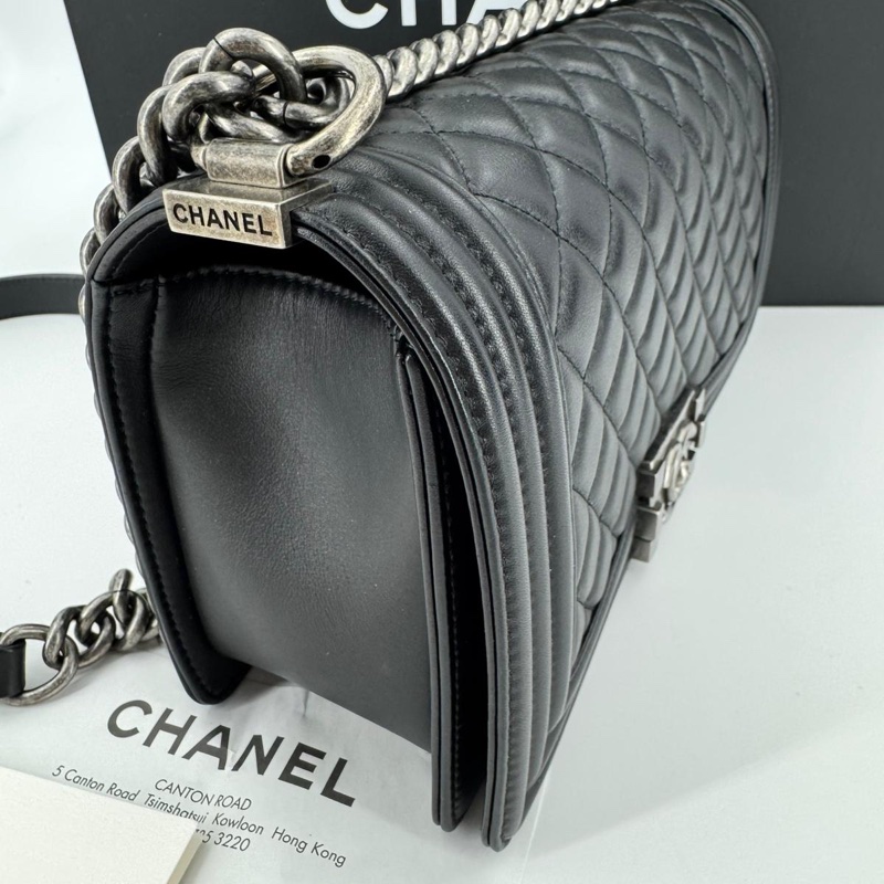 Chanel(21) Calfskin & Ruthenium-Finish Metal Black Leboy 25 Bag-2
